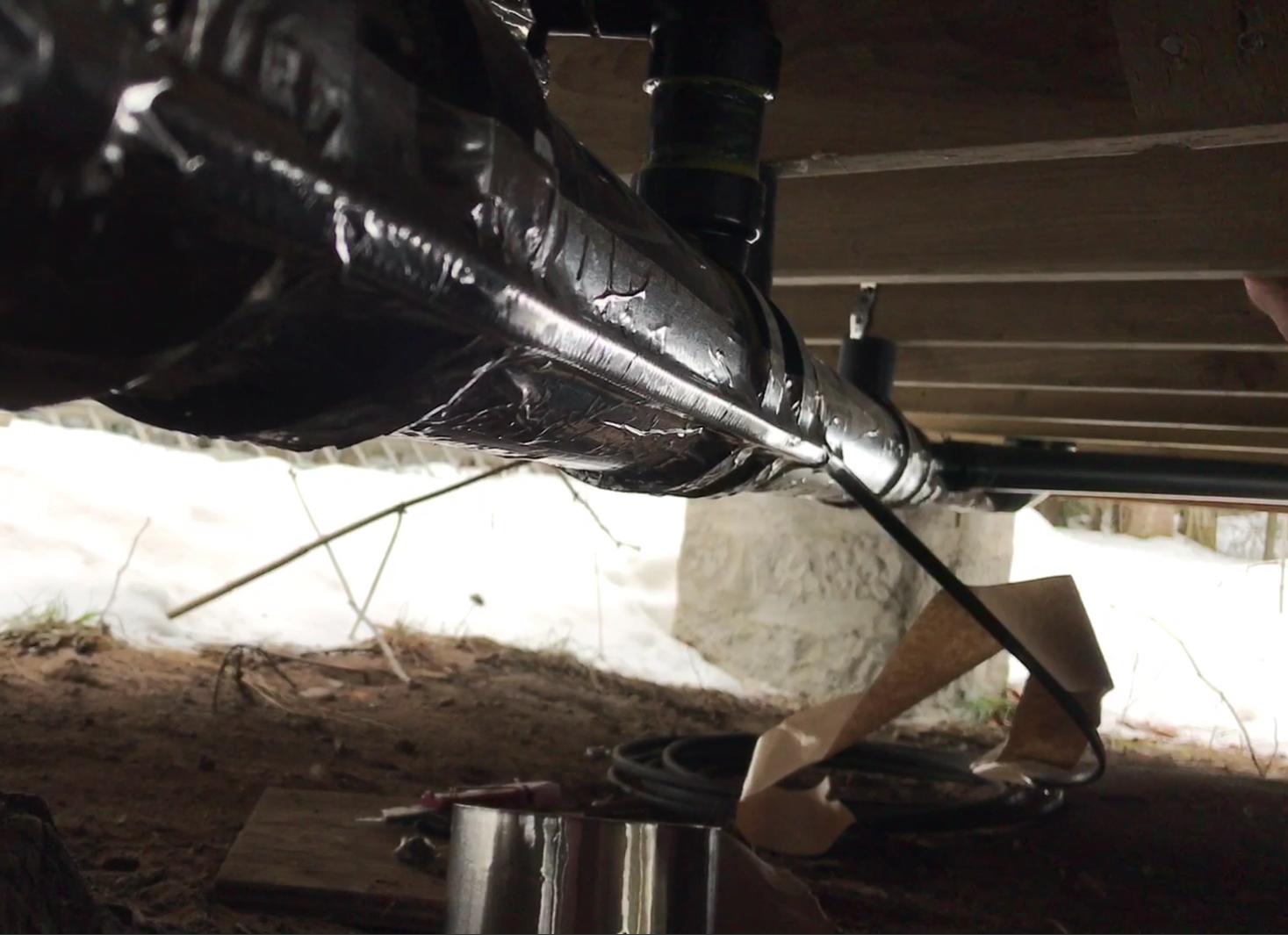 How to keep outside water supply pipes from freezing even in shallow