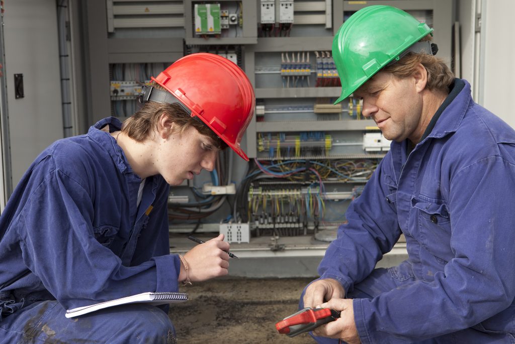 Apprentice electrician jobs southampton